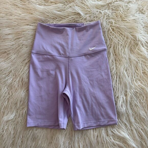 Nike Dri-FIT One High-Waisted 7" Biker Short Lilac Size XS - Picture 1 of 11